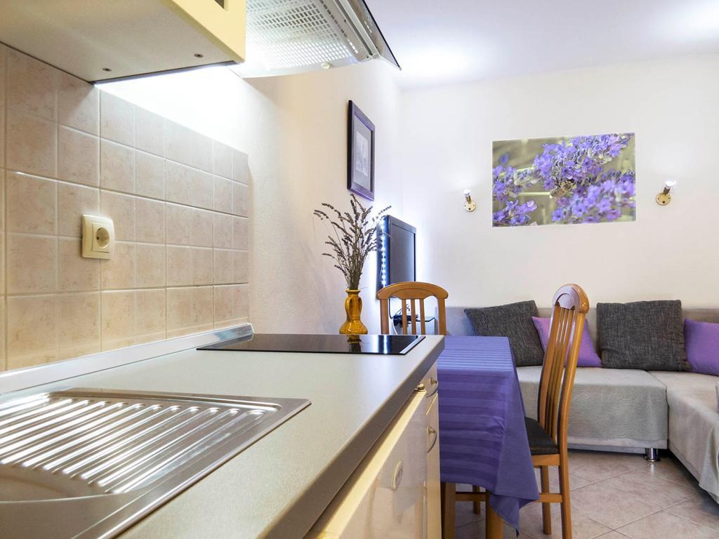 Apartments Tomasic Baska  Bagian luar foto