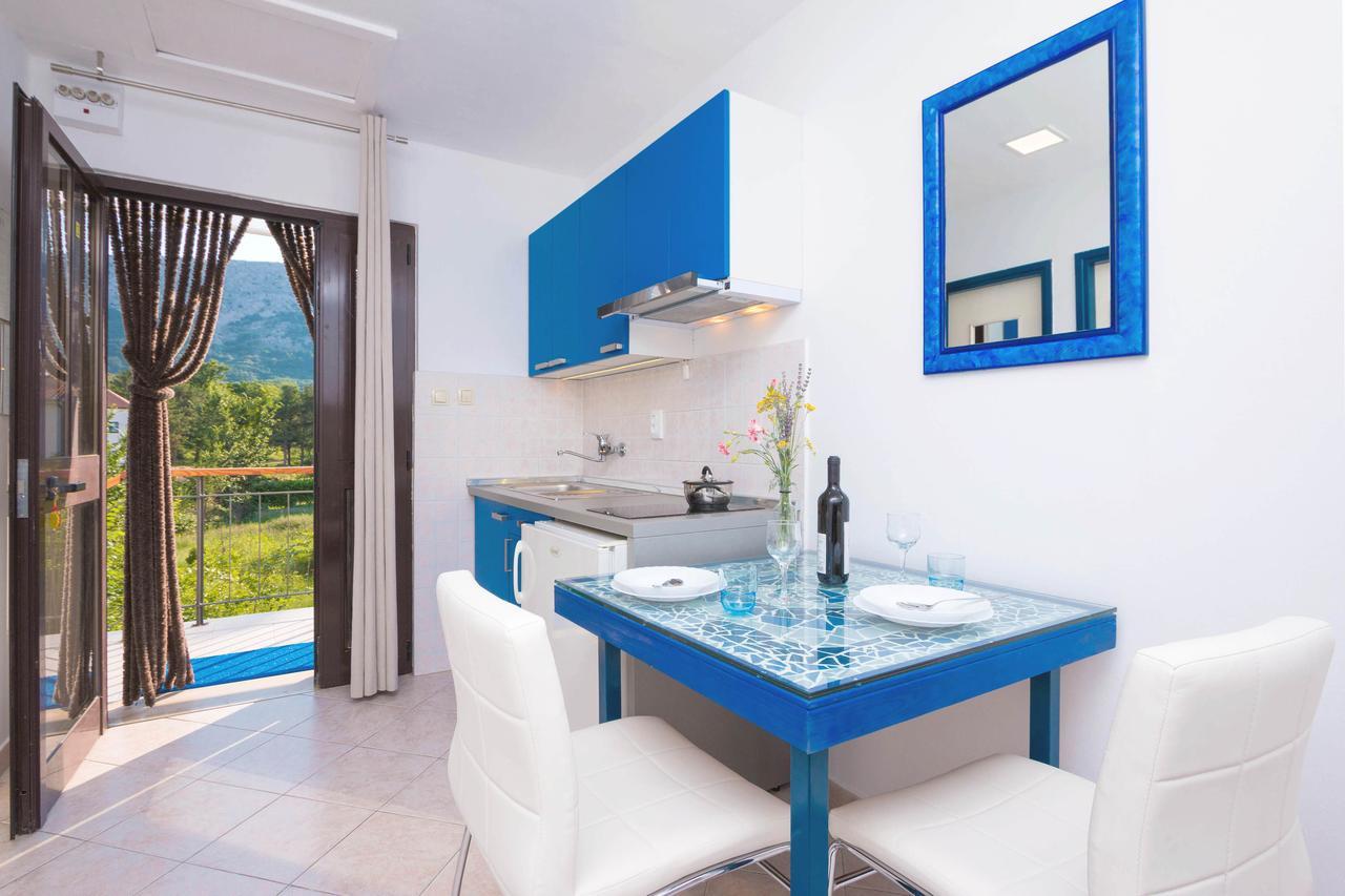 Apartments Tomasic Baska  Bagian luar foto