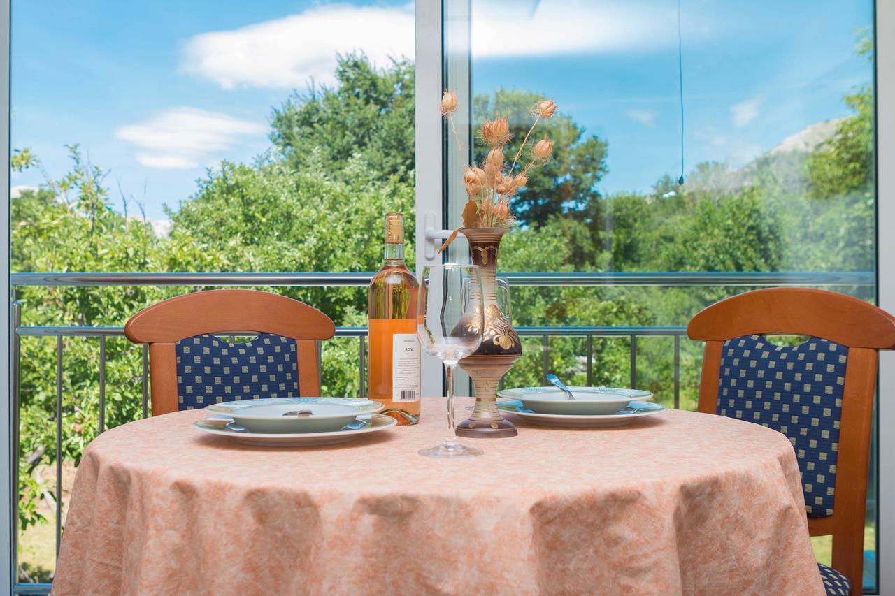 Apartments Tomasic Baska  Bagian luar foto