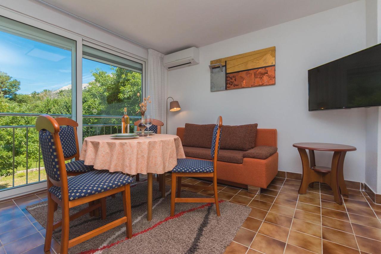 Apartments Tomasic Baska  Bagian luar foto
