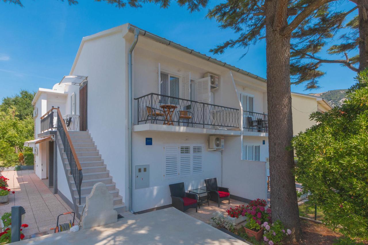 Apartments Tomasic Baska  Bagian luar foto