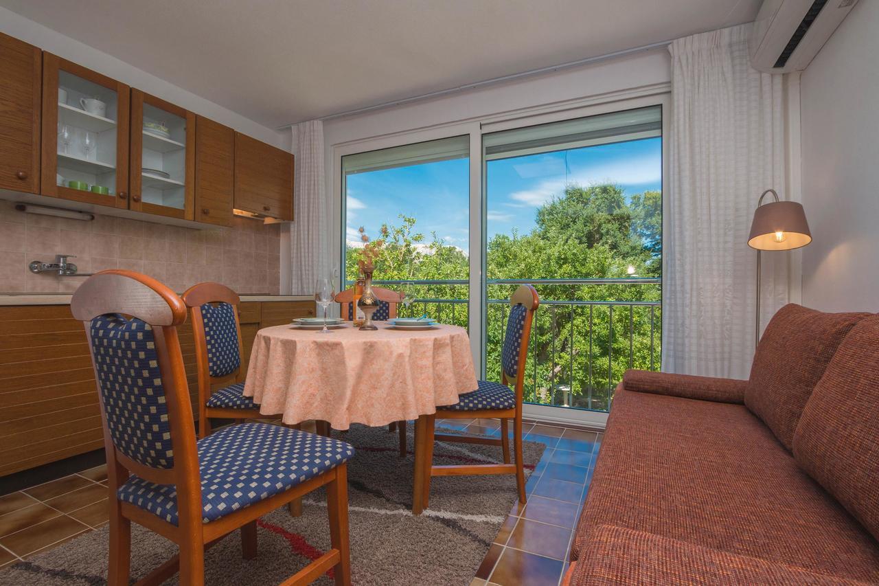 Apartments Tomasic Baska  Bagian luar foto